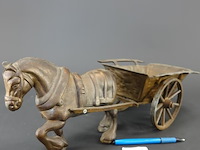 Messing of koperen paard met een wagen - afbeelding 1 van  5