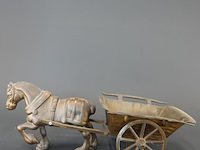 Messing of koperen paard met een wagen - afbeelding 2 van  5