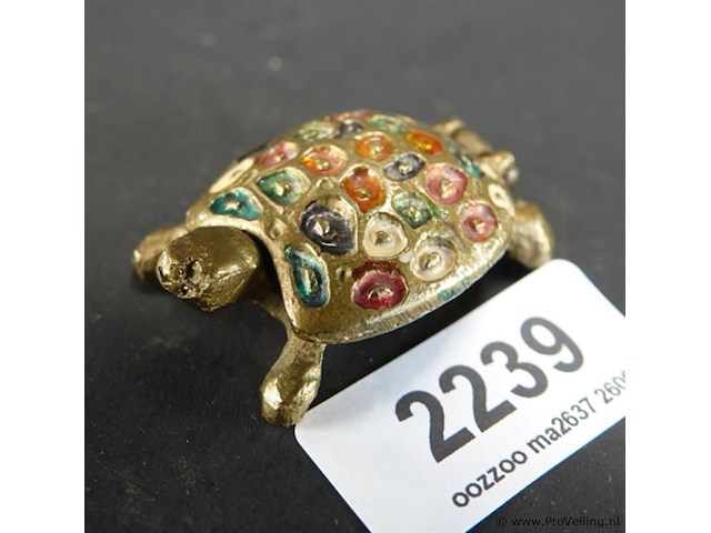 Messing schildpad als scharnieren dekseldoosje - afbeelding 1 van  5