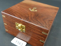 Messing sextant in met brons beslagen houten kist - afbeelding 5 van  5