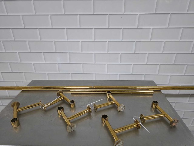 Messing voetensteunset ten behoeve van een bar - afbeelding 2 van  5