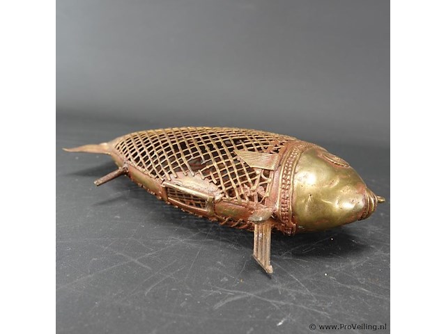 Messing/bronzen dhokra-visgemaakt met verlorenwastechniek - afbeelding 5 van  5