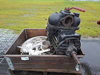 Mestpomp met diverse metalen delen bouwjaar 2018 - afbeelding 1 van  4