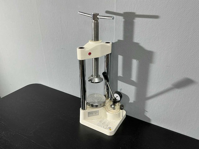 Mestra - 030350 - tandarts hydraulische pers - afbeelding 1 van  10