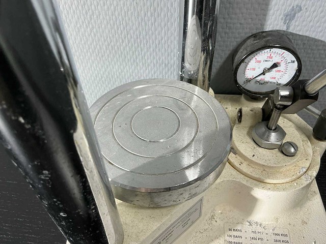 Mestra - 030350 - tandarts hydraulische pers - afbeelding 10 van  10
