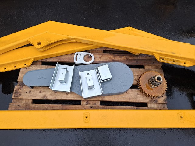 Mestslanghaspel in onderdelen - afbeelding 2 van  3