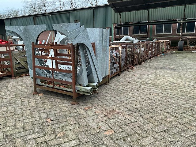 Mesttank onderdelen - afbeelding 1 van  17