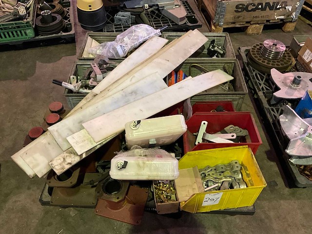 Mesttank onderdelen - afbeelding 1 van  9