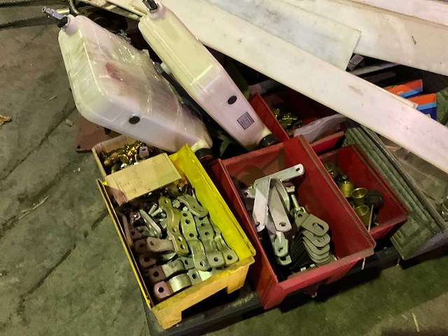 Mesttank onderdelen - afbeelding 9 van  9