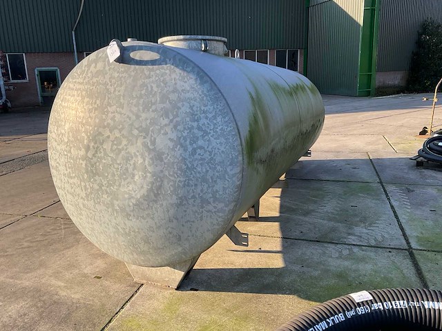 Mesttank - afbeelding 1 van  8