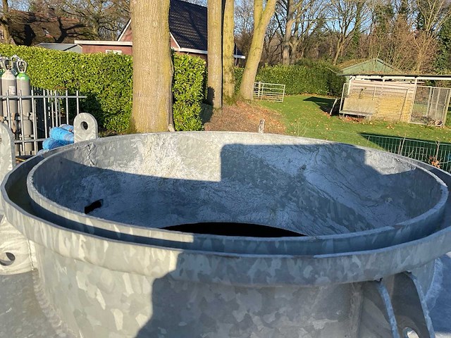 Mesttank - afbeelding 7 van  8