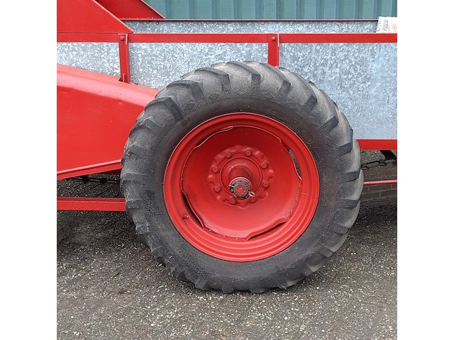 Mestverspreider mc cormick - afbeelding 13 van  15