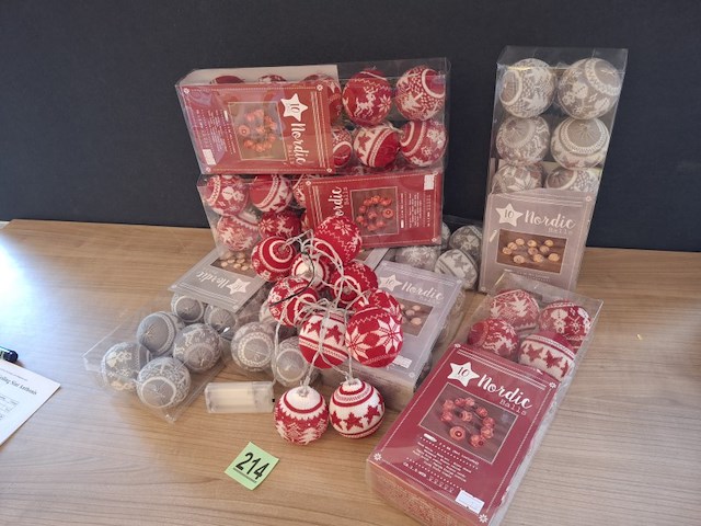 Met stof beklede kerstlampjes 8 stuks - afbeelding 1 van  3