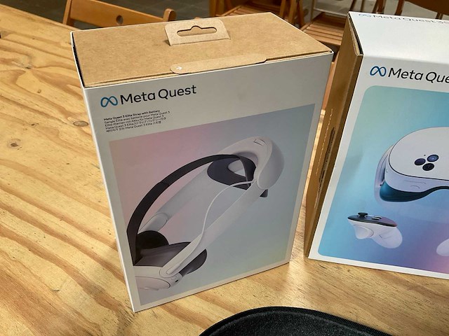 Meta quest 3s - 128 gb vr bril (2x) - afbeelding 4 van  14