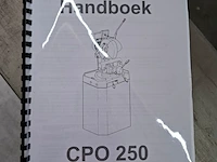 Metaal afkortzaagmachine met aanvoer/afvoerbaan bewo, cpo 250ht, bouwjaar 2008 - afbeelding 6 van  14