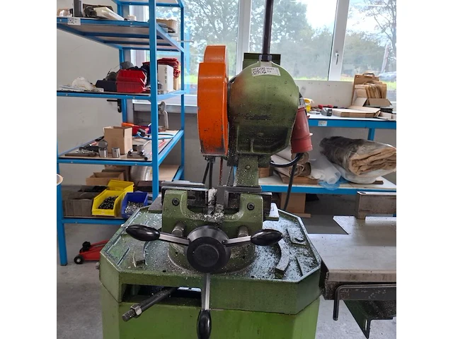 Metaal afkortzaagmachine met aanvoer/afvoerbaan bewo, cpo 250ht, bouwjaar 2008 - afbeelding 8 van  14