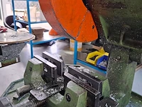 Metaal afkortzaagmachine met aanvoer/afvoerbaan bewo, cpo 250ht, bouwjaar 2008 - afbeelding 9 van  14