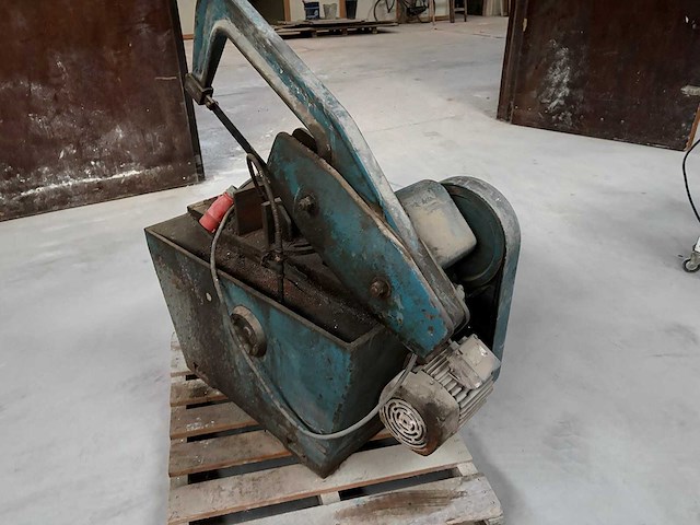 Metaal beugelzaagmachine - afbeelding 3 van  7