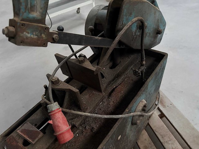 Metaal beugelzaagmachine - afbeelding 5 van  7
