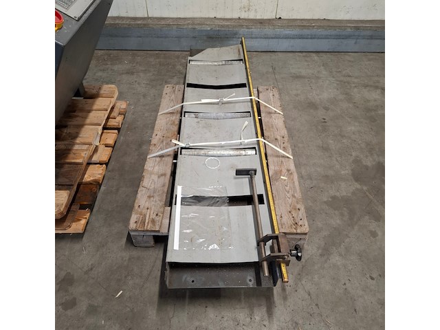 Metaal lintzaag met aanvoerbaan, pegas, 290x320 shi-lr-f, 2011 - afbeelding 28 van  31