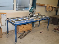 Metaalafkortzaag makita lc1230 met verrijdbare aan- en afvoertafel hbm met rollers 82 x 250 x 100 cm. - afbeelding 1 van  4