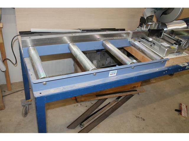 Metaalafkortzaag makita lc1230 met verrijdbare aan- en afvoertafel hbm met rollers 82 x 250 x 100 cm. - afbeelding 2 van  4