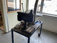 Metaalbewerkingmachine (4x) - afbeelding 2 van  2