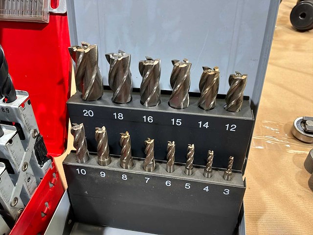 Metaalbewerkingsgereedschap - afbeelding 4 van  5