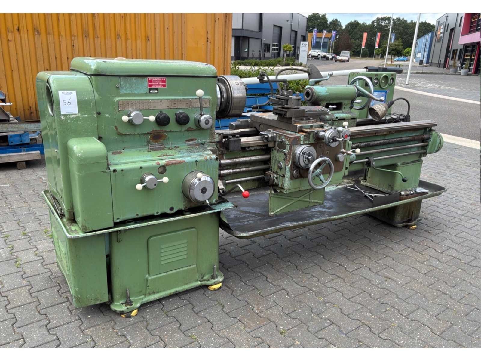 Metaalbewerkingsmachines, bouwmachines en gereedschappen
