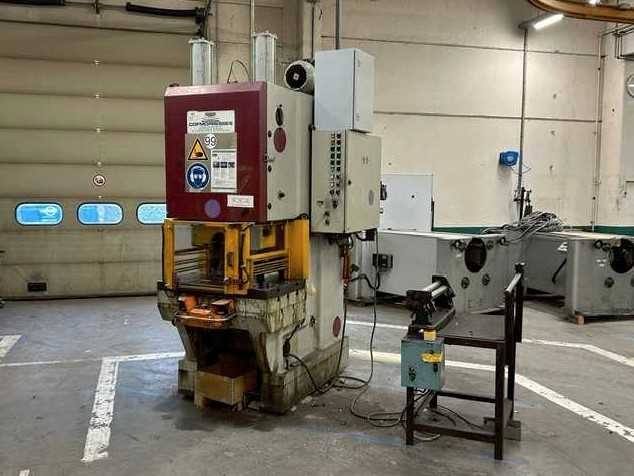 Metaalbewerkingsmachines en toebehoren wegens bedrijfsbeëindiging