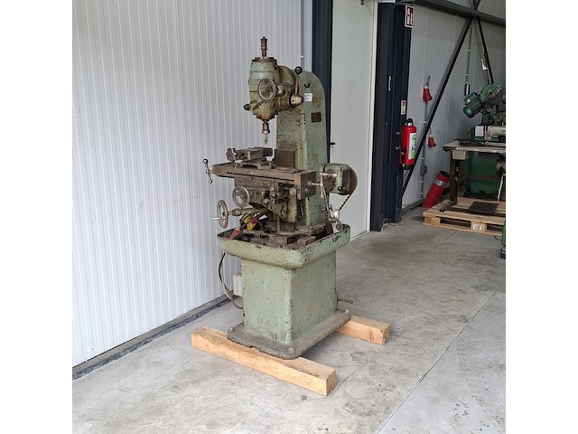Metaalfreesmachine, rumag, revis - afbeelding 20 van  25
