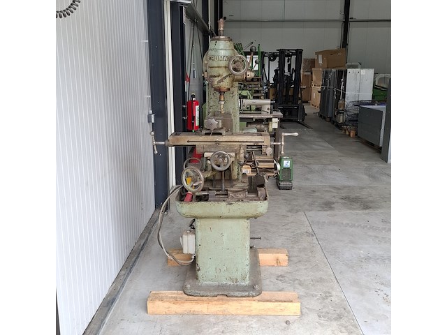 Metaalfreesmachine, rumag, revis - afbeelding 21 van  25
