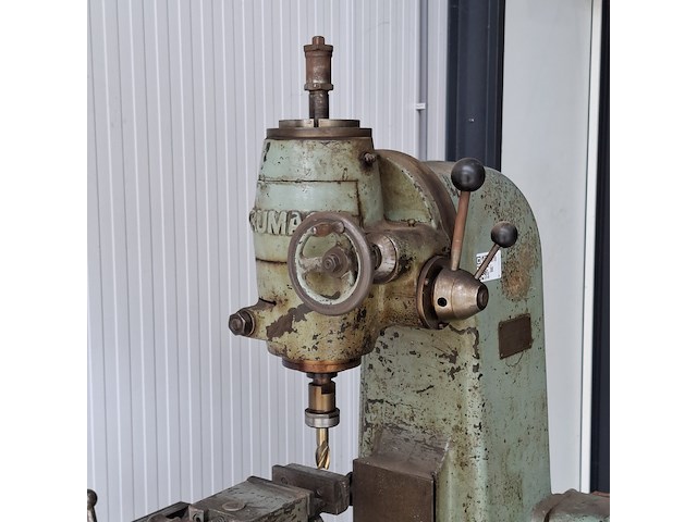 Metaalfreesmachine, rumag, revis - afbeelding 22 van  25
