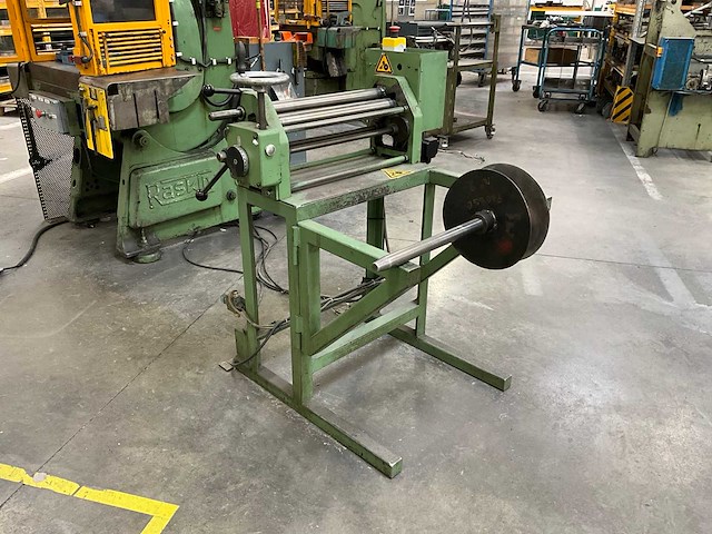 Metaalrichtingsmachine - afbeelding 1 van  6
