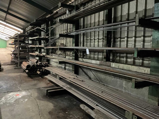 Metaalvoorraad, (c) - afbeelding 1 van  8