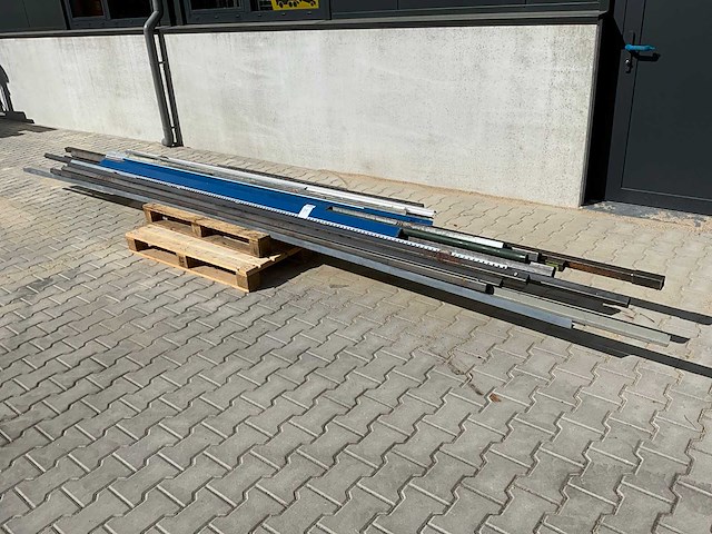 Metaalvoorraad - afbeelding 1 van  4