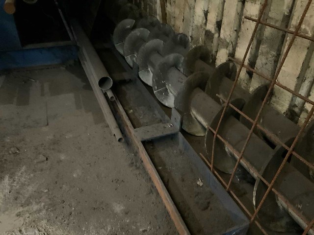 Metaalvoorraden in stelling - afbeelding 2 van  18