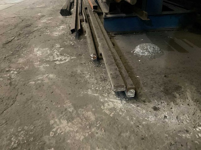 Metaalvoorraden in stelling - afbeelding 18 van  18