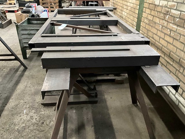 Metaalvoorraden - afbeelding 2 van  6