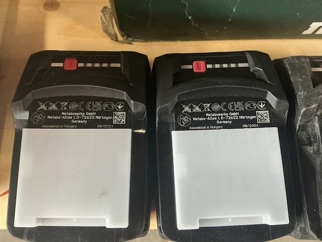 Metabo 5,5 ah 18v accu (4x) - afbeelding 4 van  5