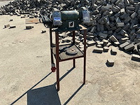 Metabo 710 werkbankslijpmachine - afbeelding 1 van  3