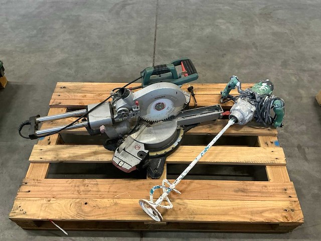 Metabo afkortzaag & hikoki betonmixer - afbeelding 1 van  5