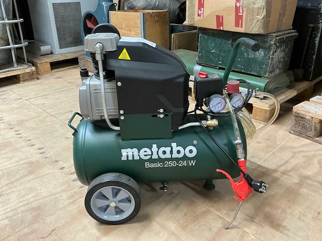 Metabo basic 250-24w zuigercompressor - afbeelding 3 van  8