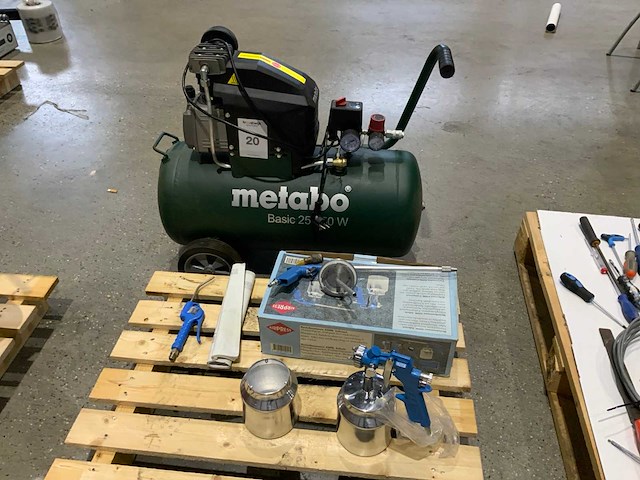 Metabo basic 250-50 w luchtcompressor - afbeelding 1 van  4