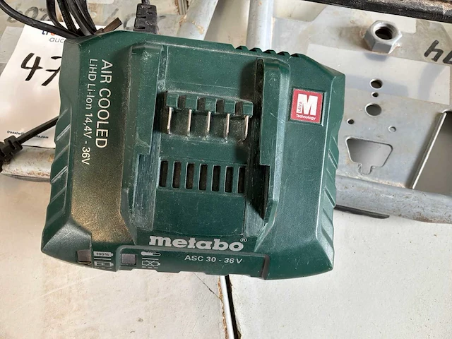 Metabo bsa 14,4-18 led accu bouwlamp (2x) - afbeelding 5 van  5