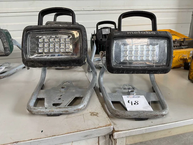 Metabo bsa 14,4-18 led accu bouwlamp (2x) - afbeelding 1 van  5