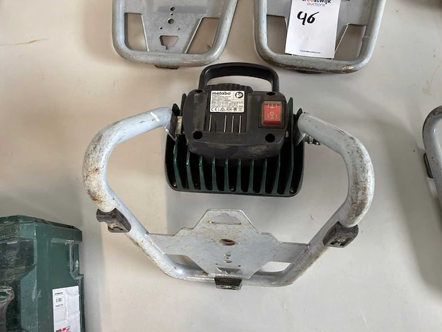 Metabo bsa 14,4-18 led accu bouwlamp (3x) - afbeelding 4 van  5