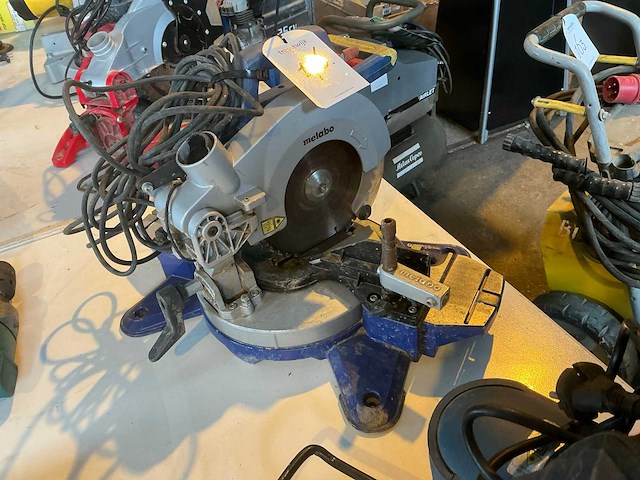 Metabo d-49716 afkortzaag - afbeelding 3 van  4