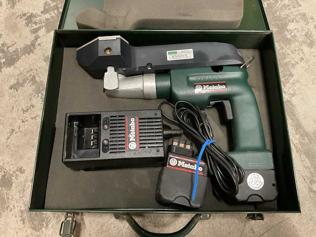 Metabo grand reflex 9.6v accu trekveer doorvoermachine - afbeelding 1 van  1