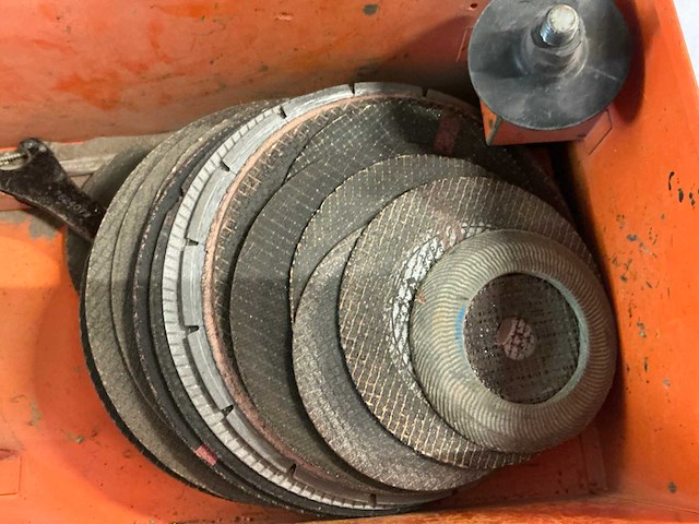 Metabo haakse slijpmachine - afbeelding 5 van  5